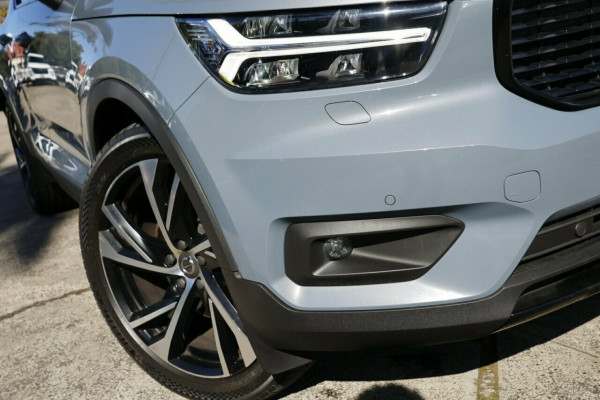 2022 Volvo XC40 XZ T5 R-Design SUV Image 2