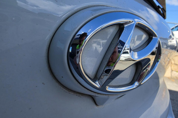 2021 Hyundai i30 PD.V4  Hatch Image 23