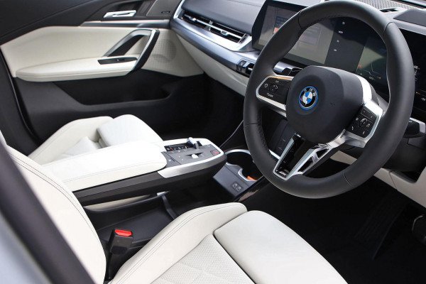 2026 BMW iX2 U10 xDrive30 M Sport SUV image 12