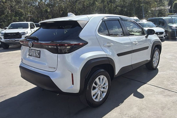 2023 Toyota Yaris Cross MXPJ10R GX SUV Image 7