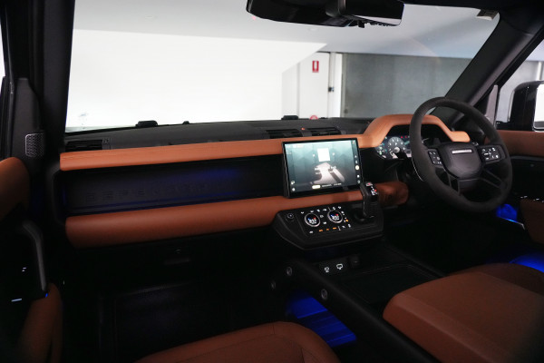 2022 Land Rover Defender L663 110 P525 SCV8 SUV Image 26