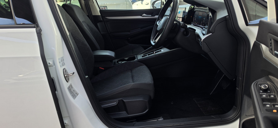 2023 Volkswagen Golf 8 110TSI Life Hatch Image 15