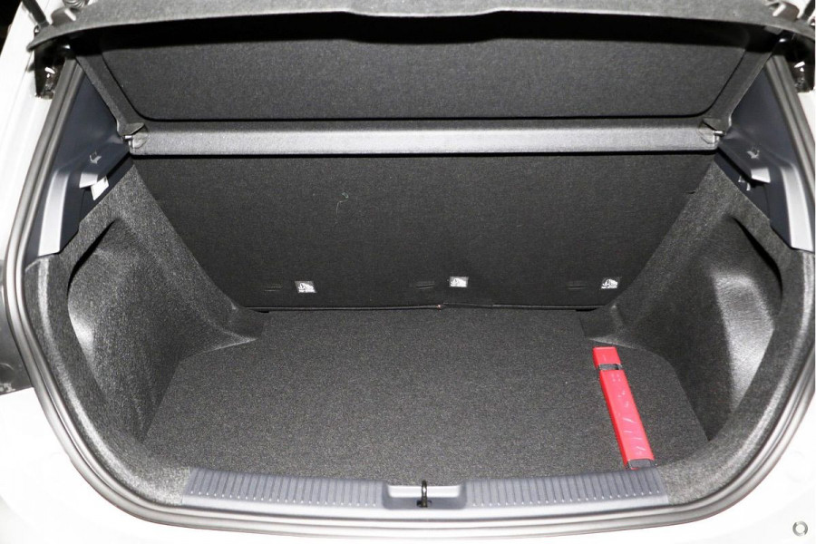 2026 MY25.5 MG MG3 ZP22 Vibe Hatch Image 9