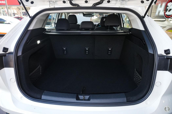 2024 MY24.5 MG HS AS33 Vibe SUV Image 6