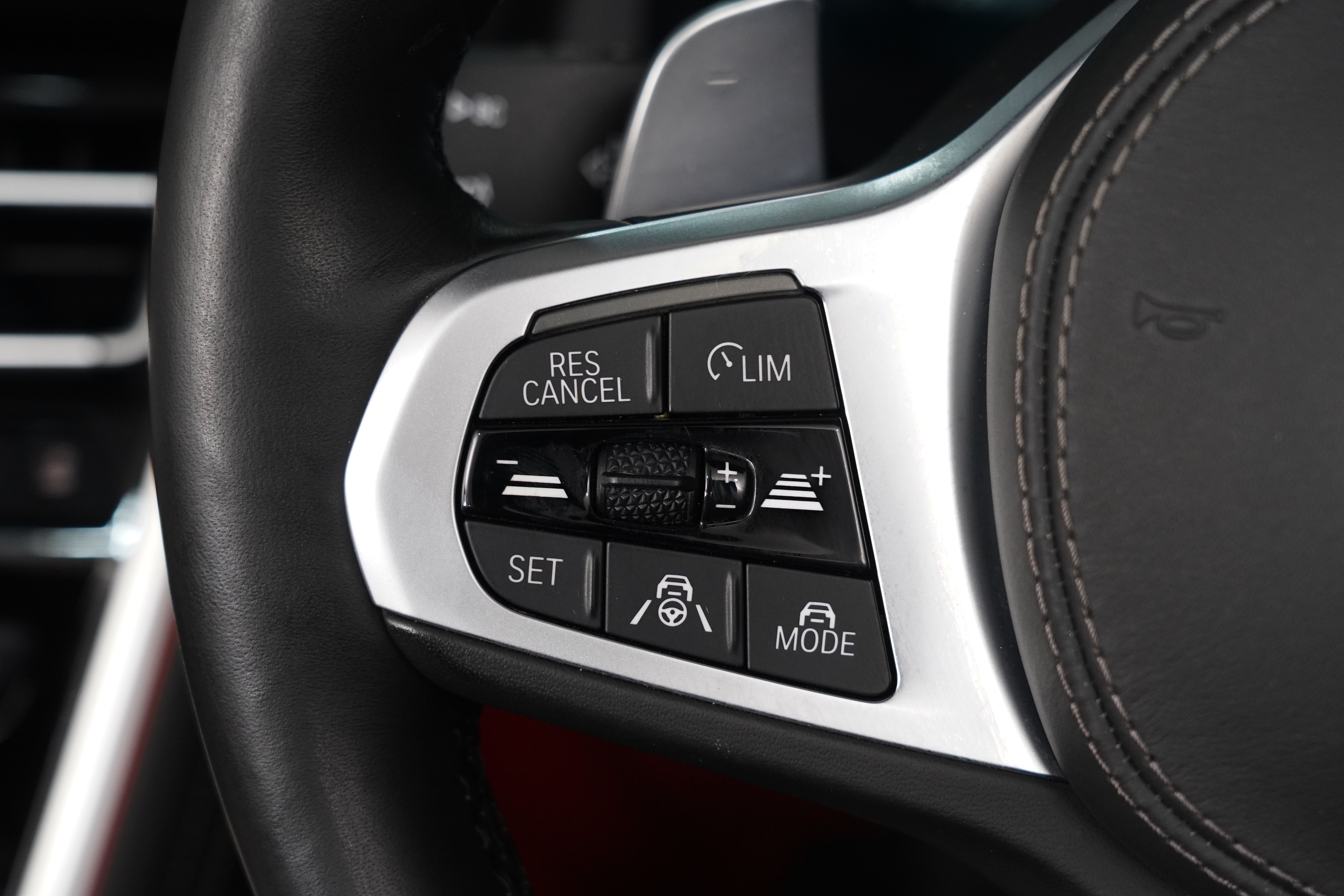 2019 BMW 8 Series M850i Xdrive Convertible Convertible Image 47