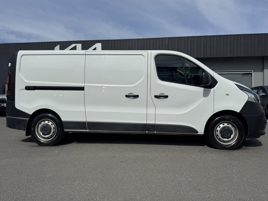 2022 Mitsubishi Express SN GLX+ Van Image 5