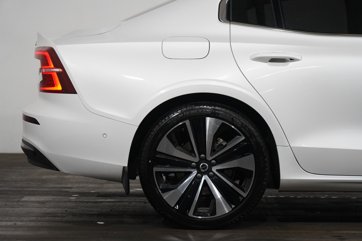 2023 Volvo S60 Ultimate B5 Bright Mhev Sedan Image 6