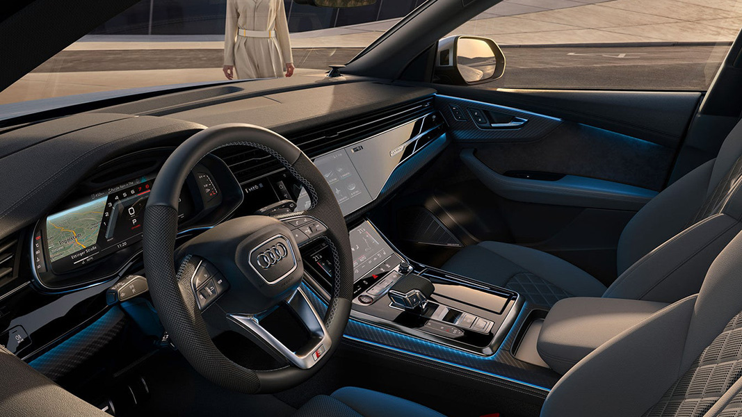 S also impresses on the inside Image