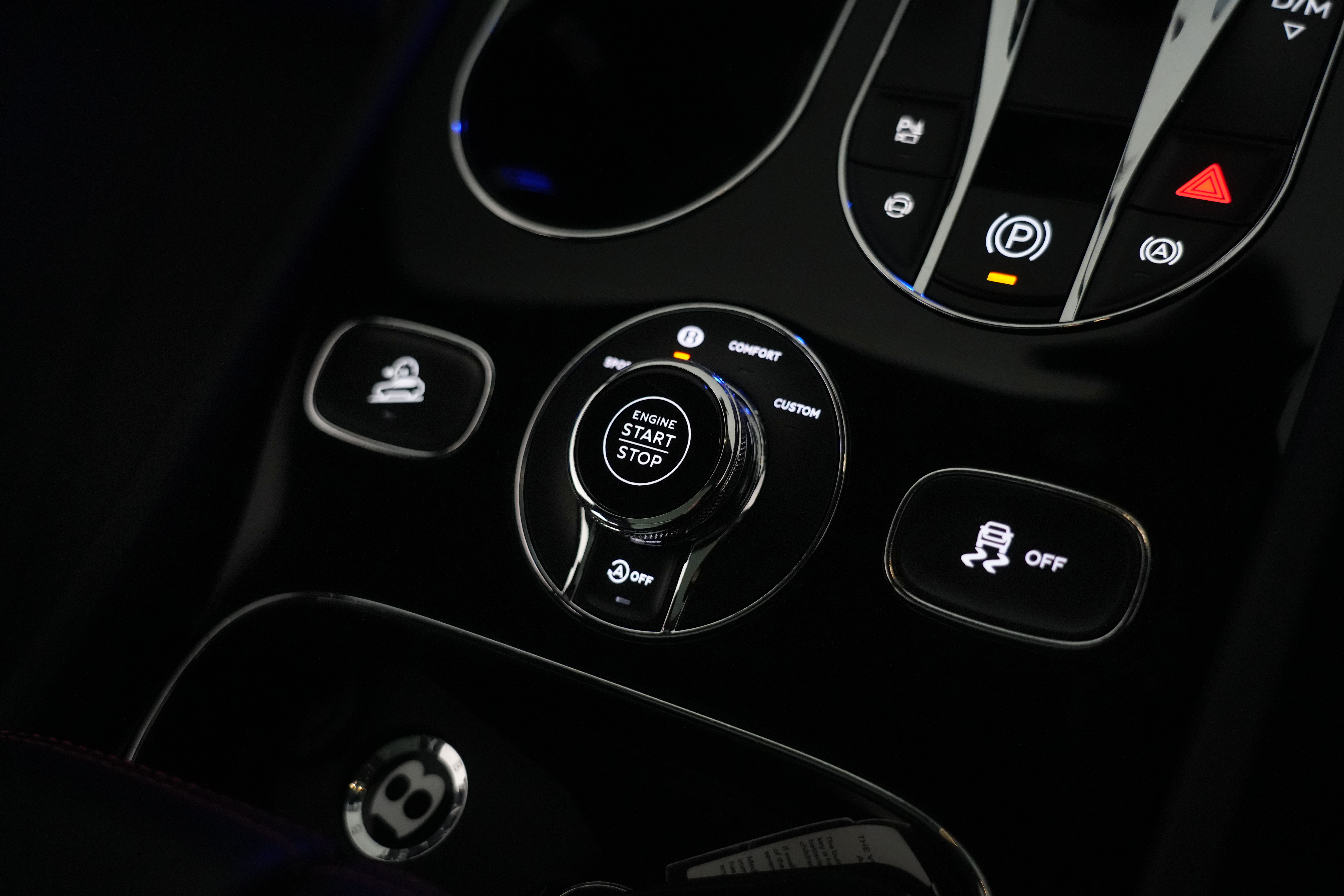 2024 Bentley Bentayga V8 SUV Image 24