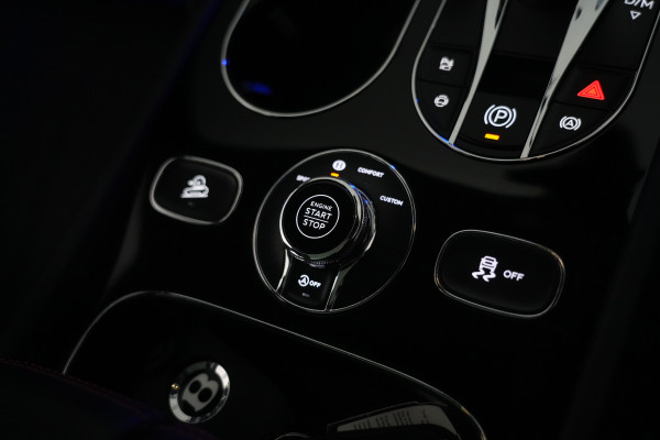 2024 Bentley Bentayga V8 SUV Image 24