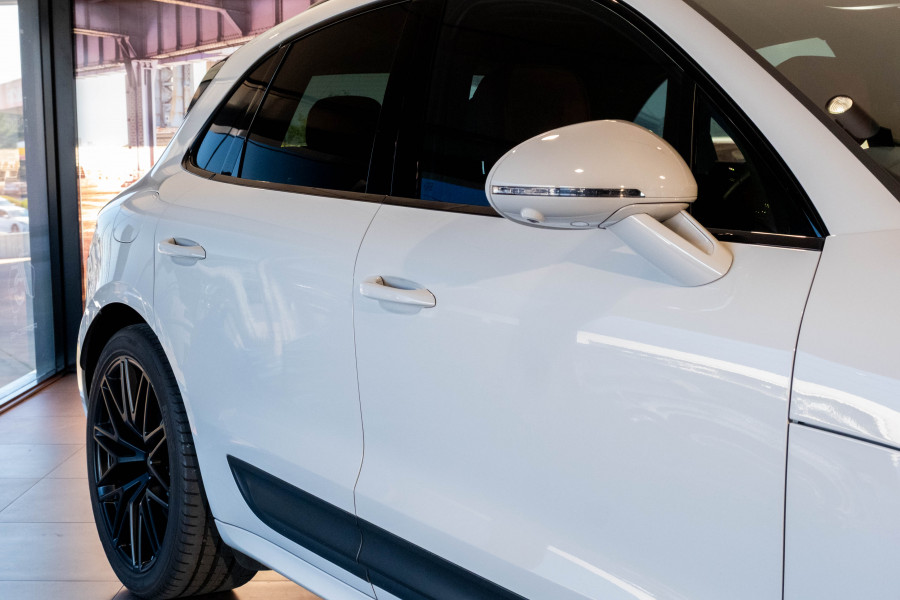 2022 MY23 Porsche Macan 95B GTS SUV