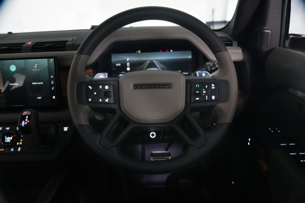 2025 Land Rover Defender L663 110 P635 OCTA SUV Image 37