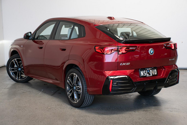 2024 BMW iX2 U10 eDrive20 M Sport SUV image 2