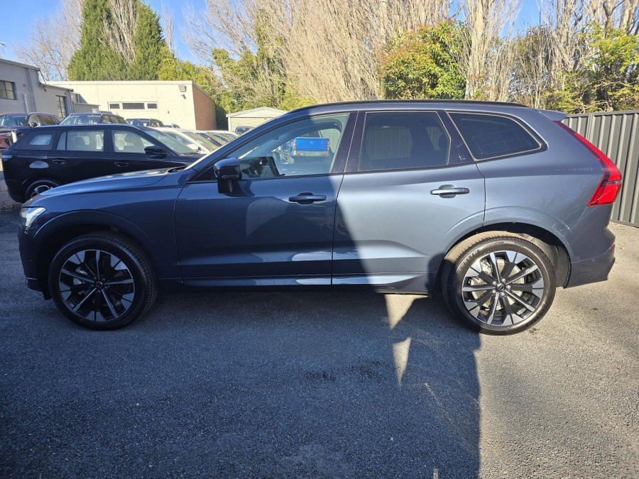 2026 Volvo XC60 UZ Ultra B5 Dark SUV Image 5