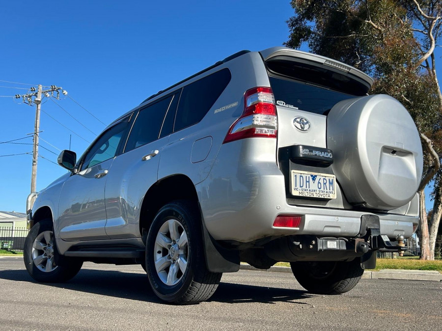 2014 Toyota LandCruiser Prado GDJ150R GXL SUV Image 2