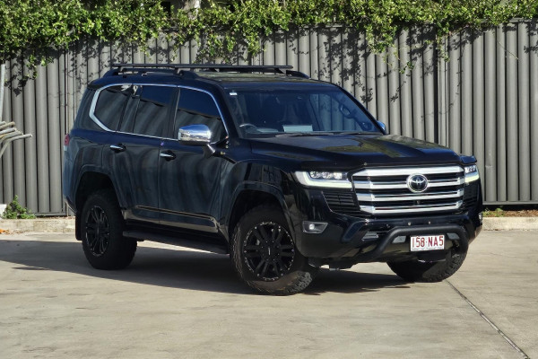 2022 Toyota LandCruiser FJA300R Sahara SUV