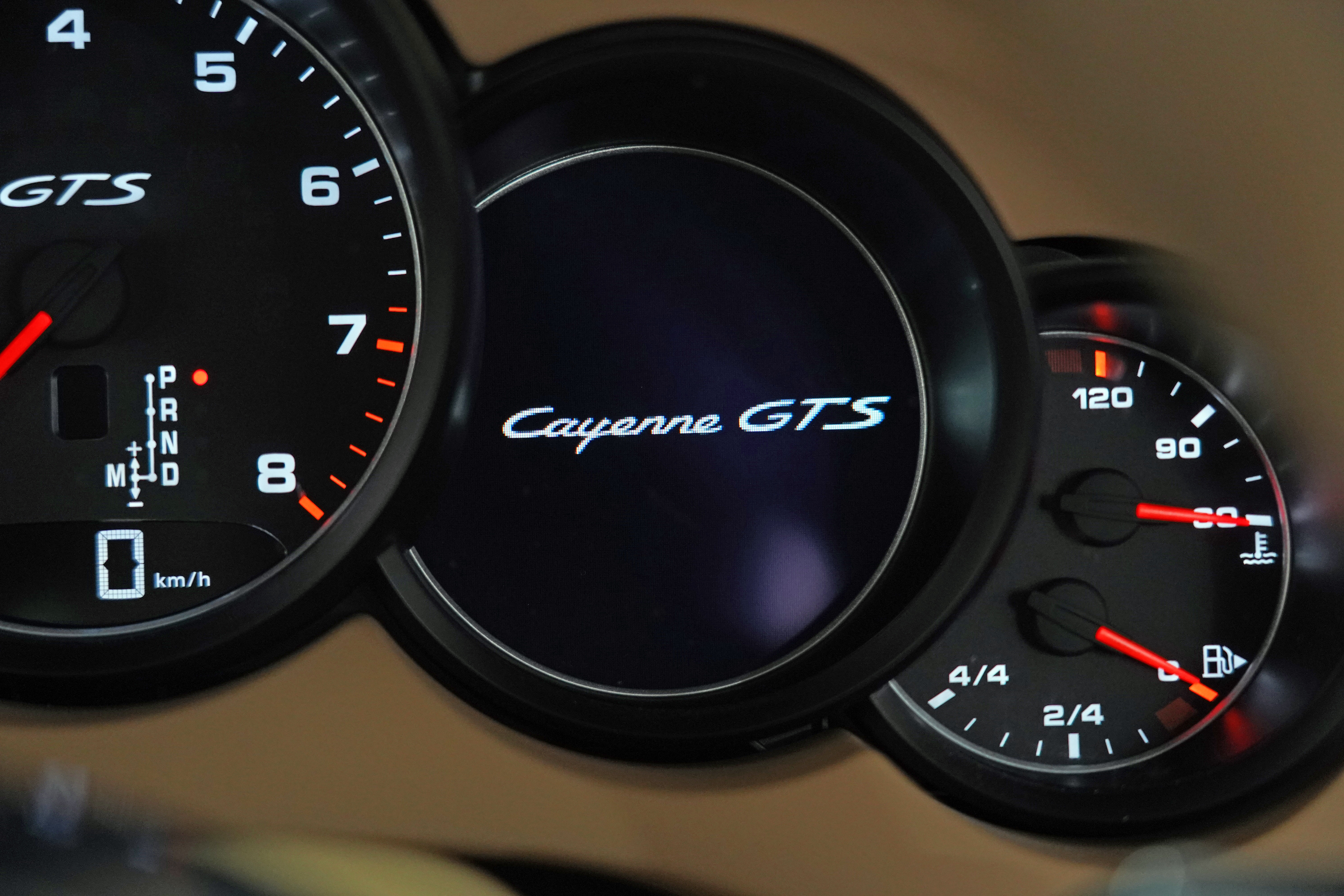 2015 Porsche Cayenne Gts SUV Image 33