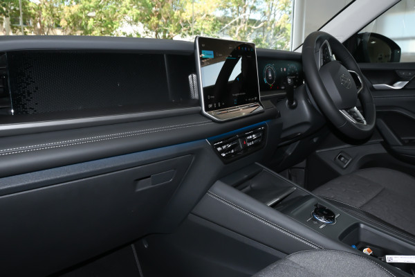 2025 Volkswagen Tayron R4 150TSI Life SUV Image 8
