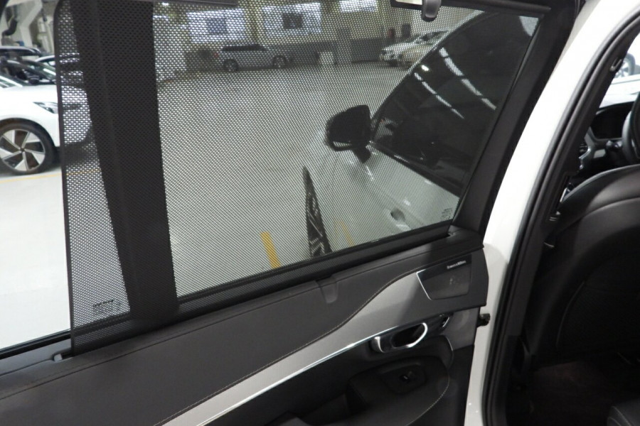 2024 MY25 Volvo XC90 L Series Ultra T8 Plug-In Hybrid SUV Image 22