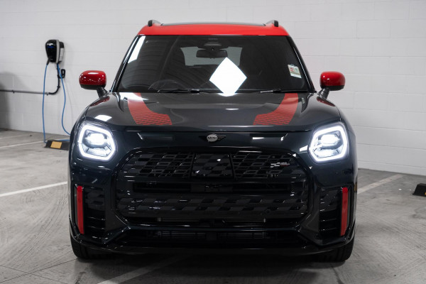 2026 MINI Countryman U25 JCW Favoured SUV image 3