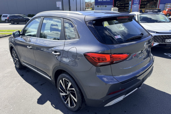 2026 MG ZS Essence Hybrid+ SUV Image 3