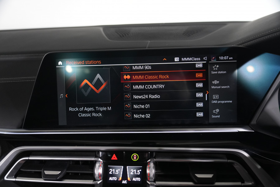 2022 BMW X5 M50i SUV