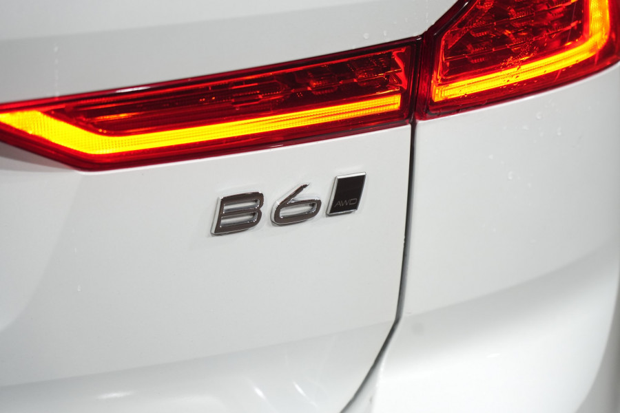 2023 Volvo XC60 UZ Ultimate B6 Dark SUV