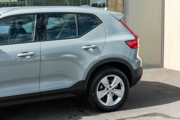 2025 MY26 Volvo XC40 XZ Plus B4 SUV Image 17