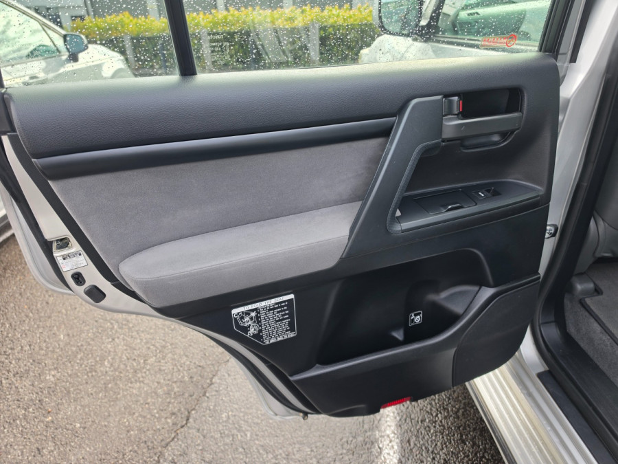 2011 MY10 Toyota LandCruiser VDJ200R GXL SUV Image 31