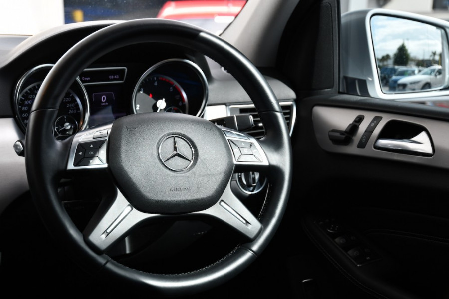 2013 Mercedes-Benz M-class W166 ML250 BlueTEC Wagon Image 9