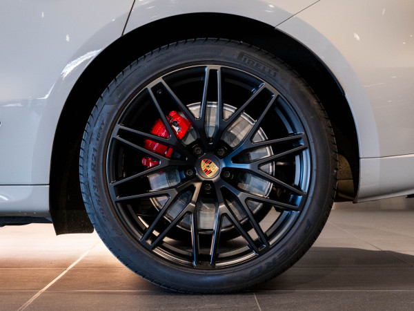2022 MY23 Porsche Macan 95B GTS SUV image 31