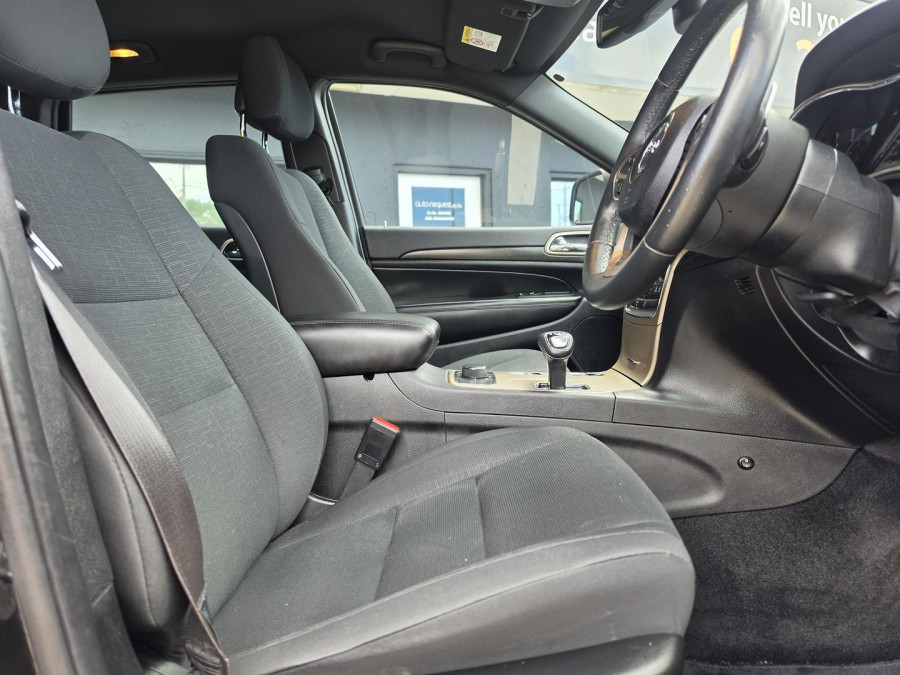 2014 Jeep Grand Cherokee WK Laredo SUV Image 23