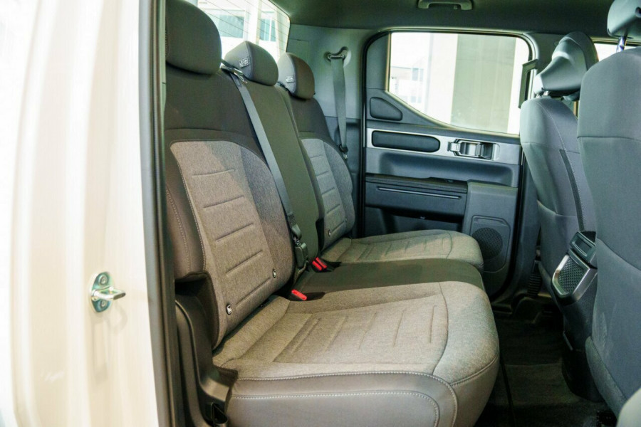 2025 MY26 Kia Tasman TK SX Cab Chassis Image 7