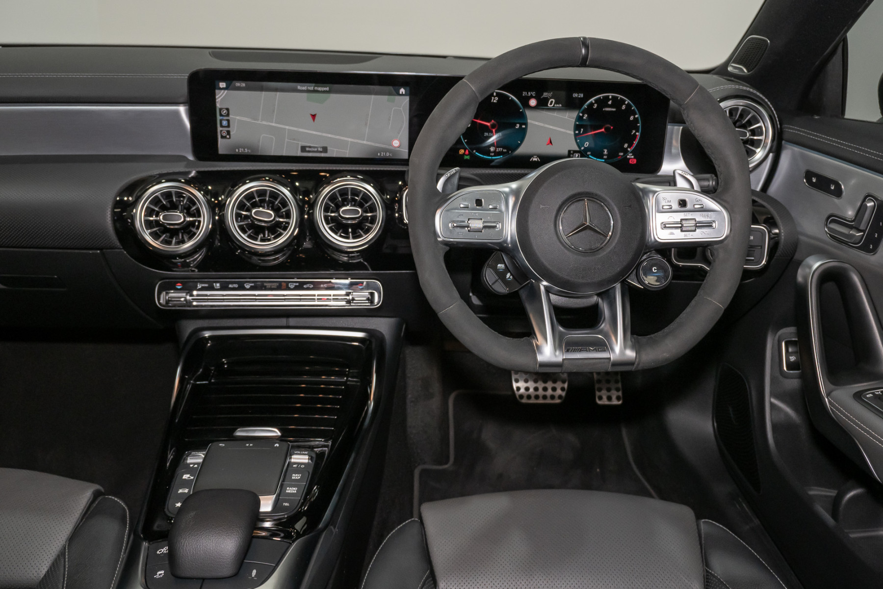 2021 Mercedes-Benz Cla 45 S 4matic+ Coupe Image 21