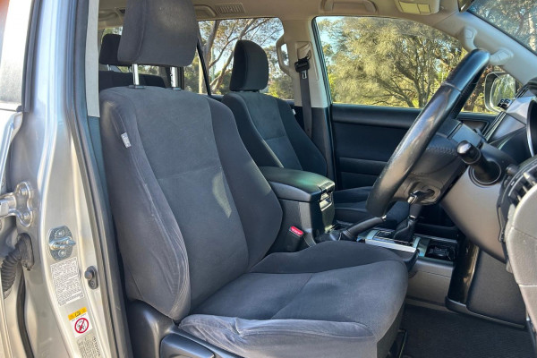 2014 Toyota LandCruiser Prado GDJ150R GXL SUV Image 18