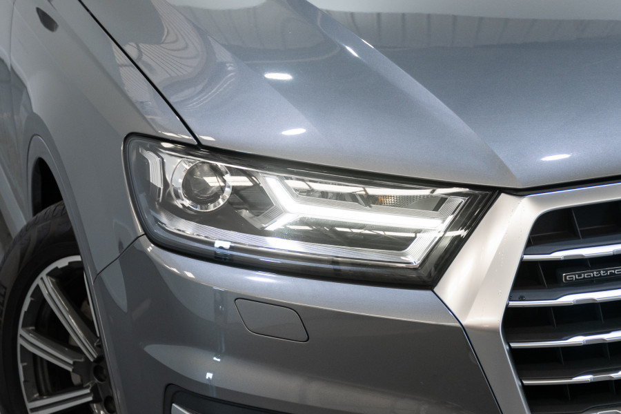 2016 Audi Q7 4M TDI SUV Image 2