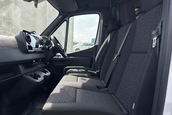 2026 Mercedes-Benz Sprinter VS30 417CDI LWB Van Image 23