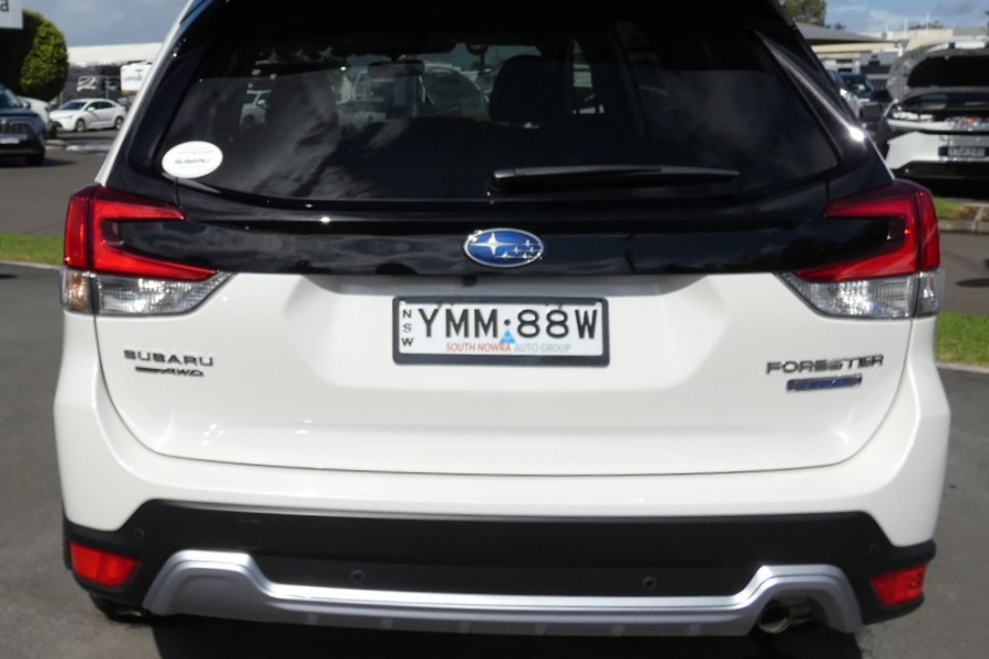 2023 MY24 Subaru Forester MY24 HYBRID L AWD SUV Image 8