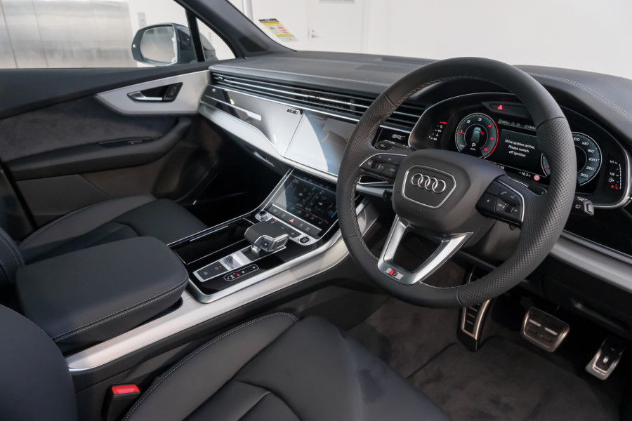 2026 MY25 Audi Q7 4M TDI 210kW S line SUV