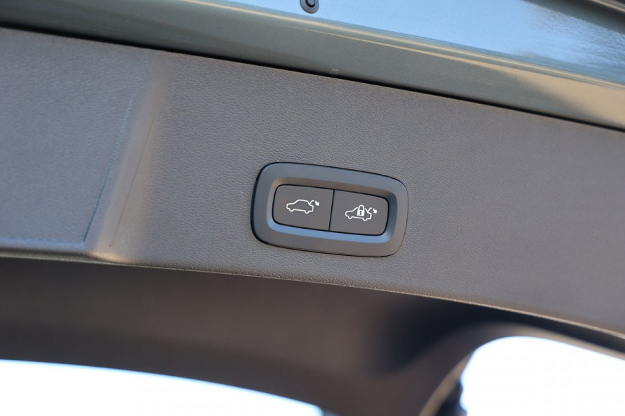 2026 Volvo XC40 XZ Plus B4 SUV Image 32
