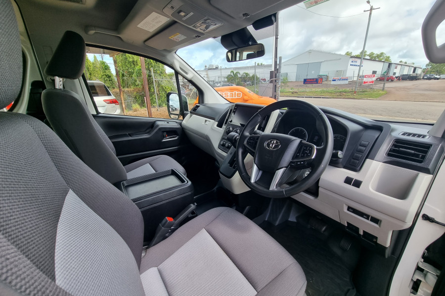 2021 Toyota HiAce GDH322R Commuter Bus Image 7