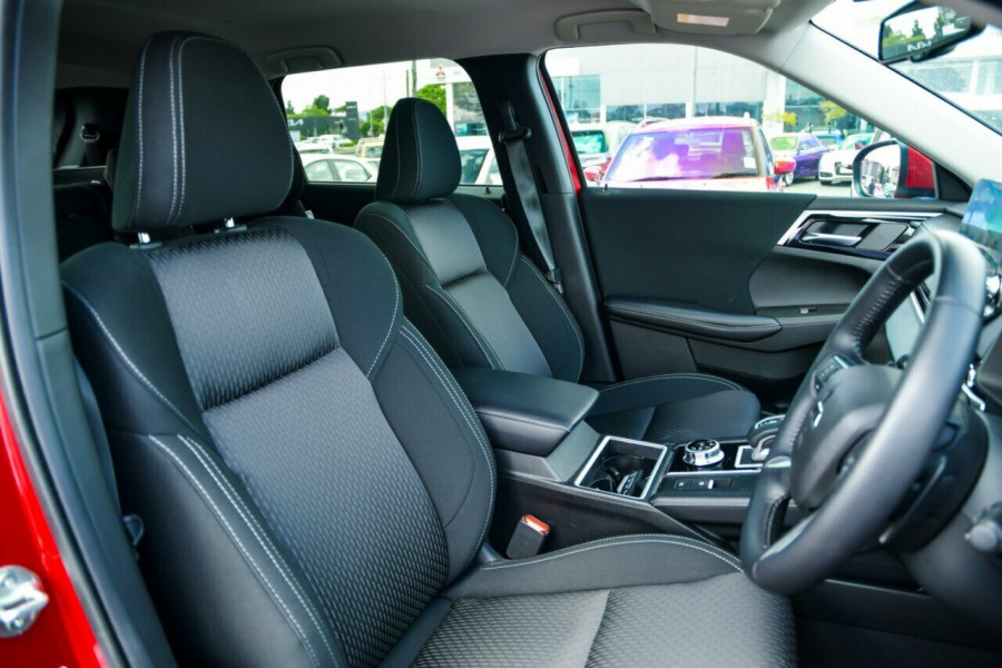 2023 MY24 Mitsubishi Outlander ZM LS SUV Image 18