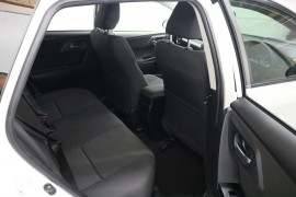 2016 Toyota Corolla ZRE182R ASCENT SPORT Hatchback Image 5