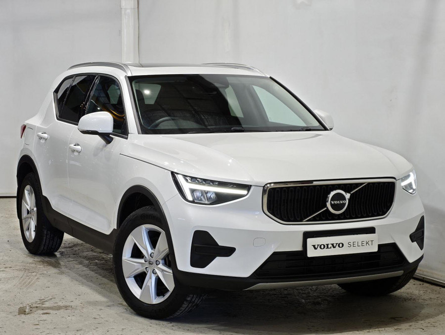 2025 Volvo XC40 XZ Plus B4 SUV Image 2