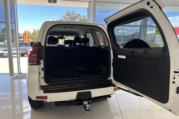 2021 Toyota LandCruiser Prado GDJ150R GX SUV Image 19