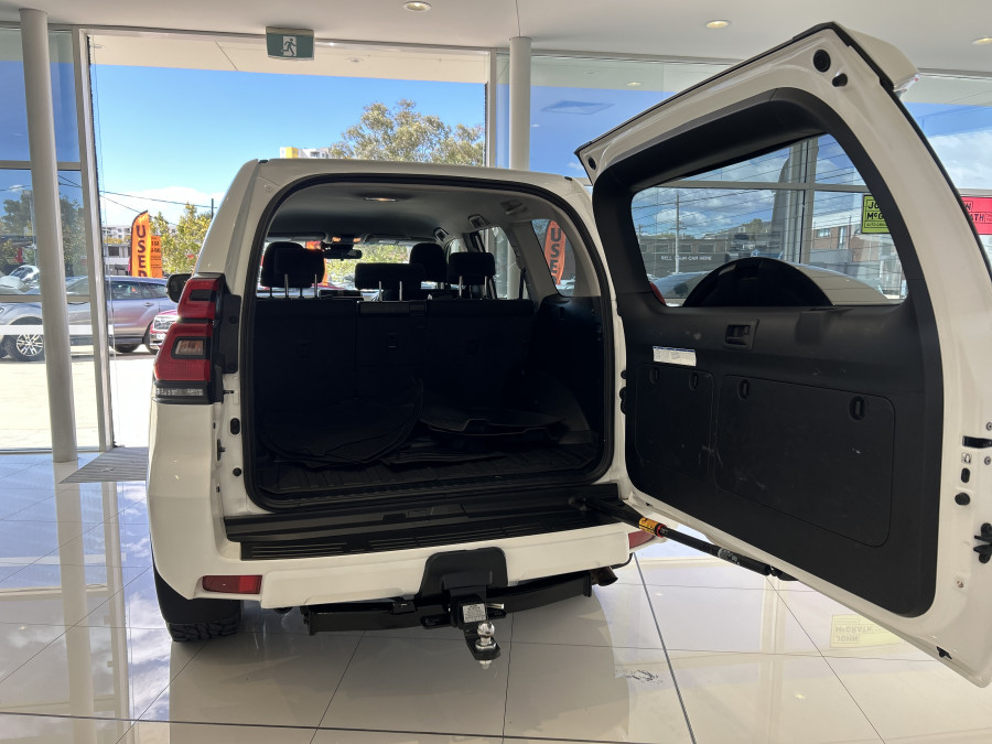 2021 Toyota LandCruiser Prado GDJ150R GX SUV Image 19