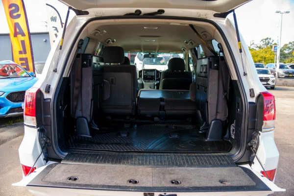 2016 Toyota LandCruiser VDJ200R GXL SUV Image 8