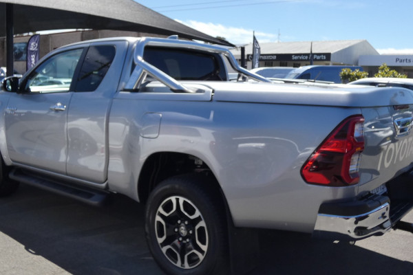 2022 Toyota HiLux GUN126R SR5 4X4 Ute Image 4