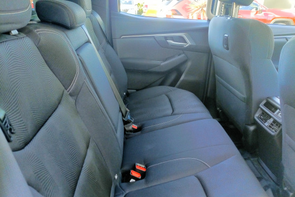 2021 MY22 Isuzu D-MAX RG LS-M Ute Image 18