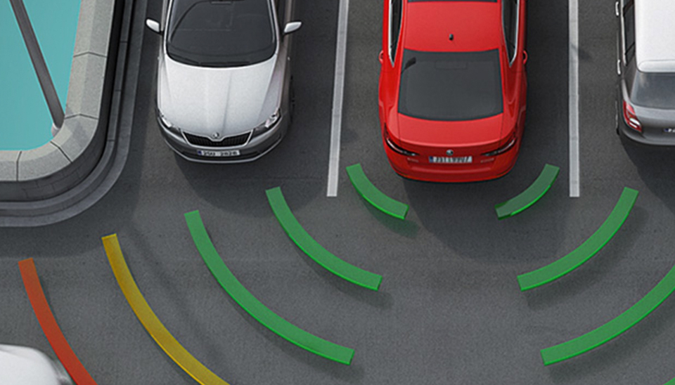 Superb Rear Traffic Alert